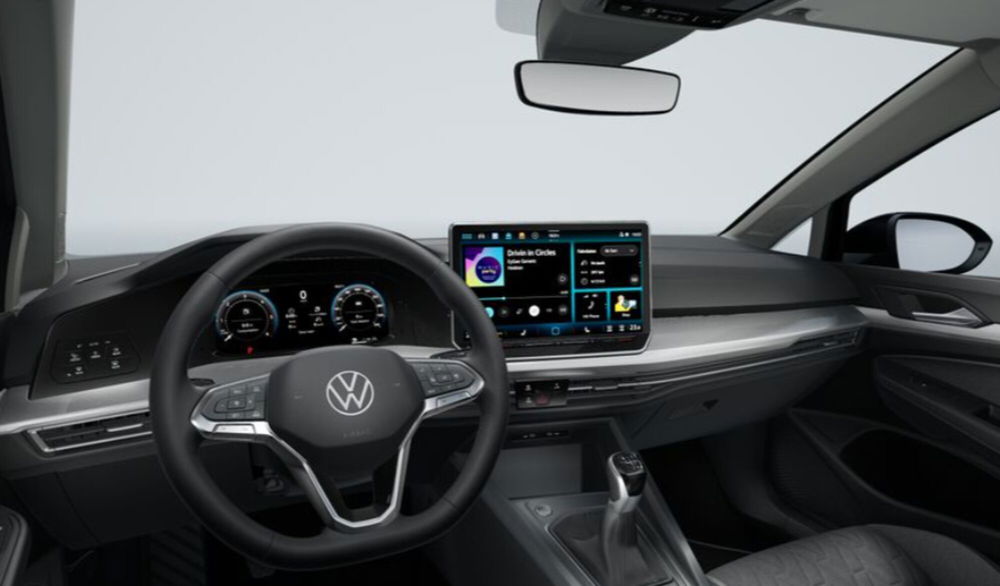 Volkswagen Golf Variant nuova a Lecco (5)