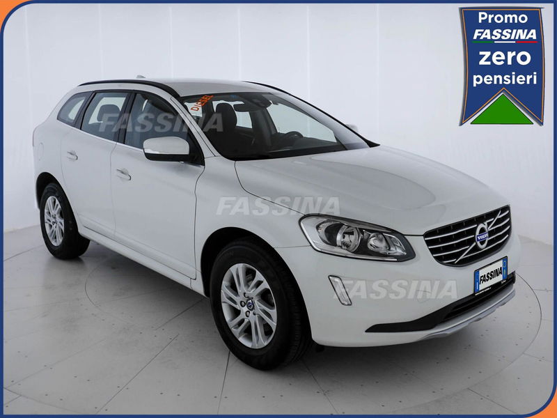 Volvo XC60 D3 Momentum Pro del 2016 usata a Milano