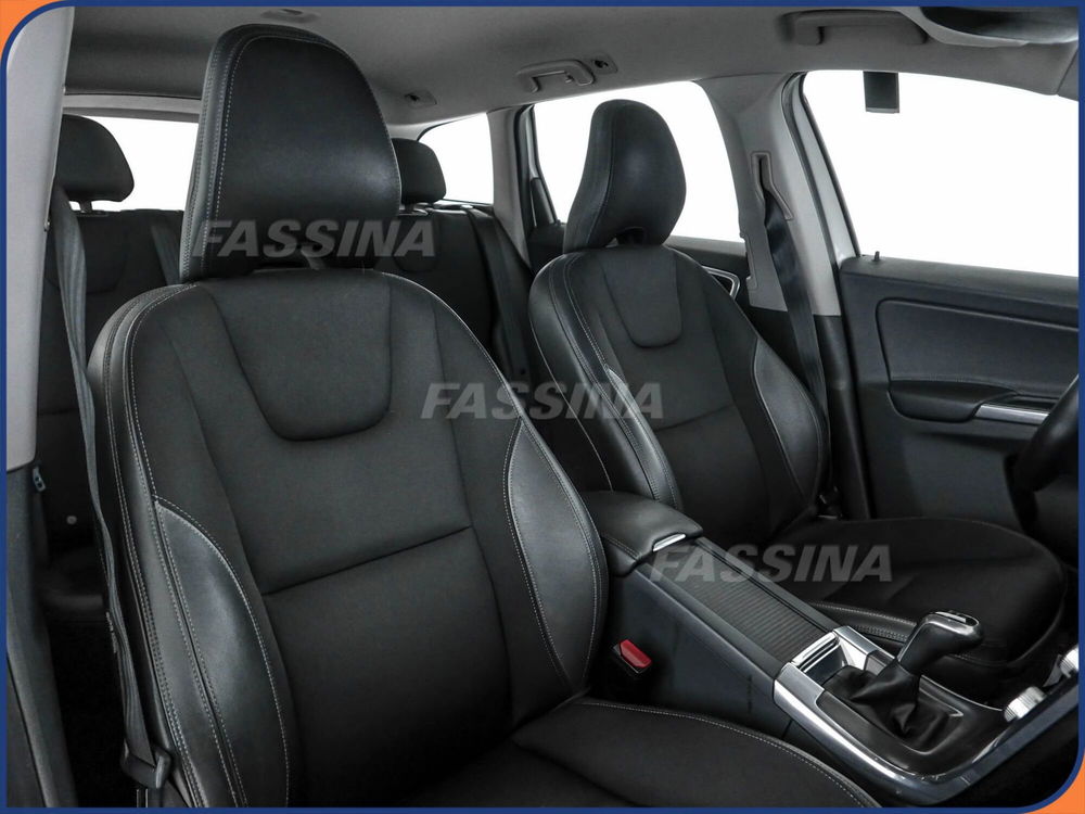 Volvo XC60 usata a Milano (13)