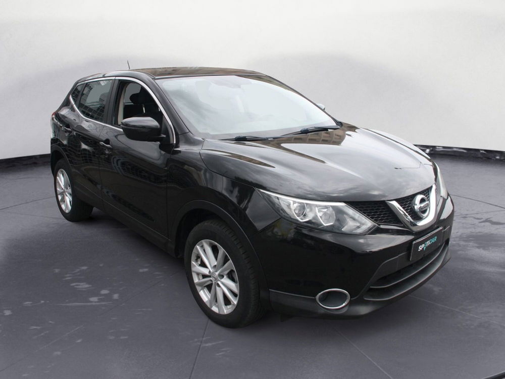 Nissan Qashqai usata a Catania (2)