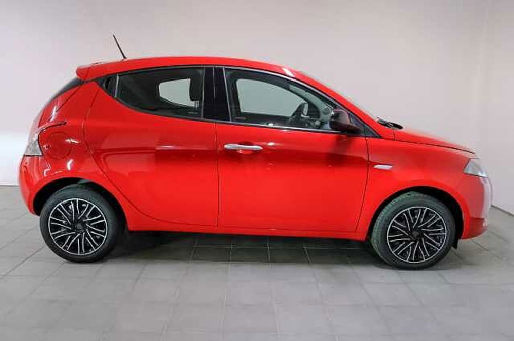 Lancia Ypsilon usata a Catanzaro (3)