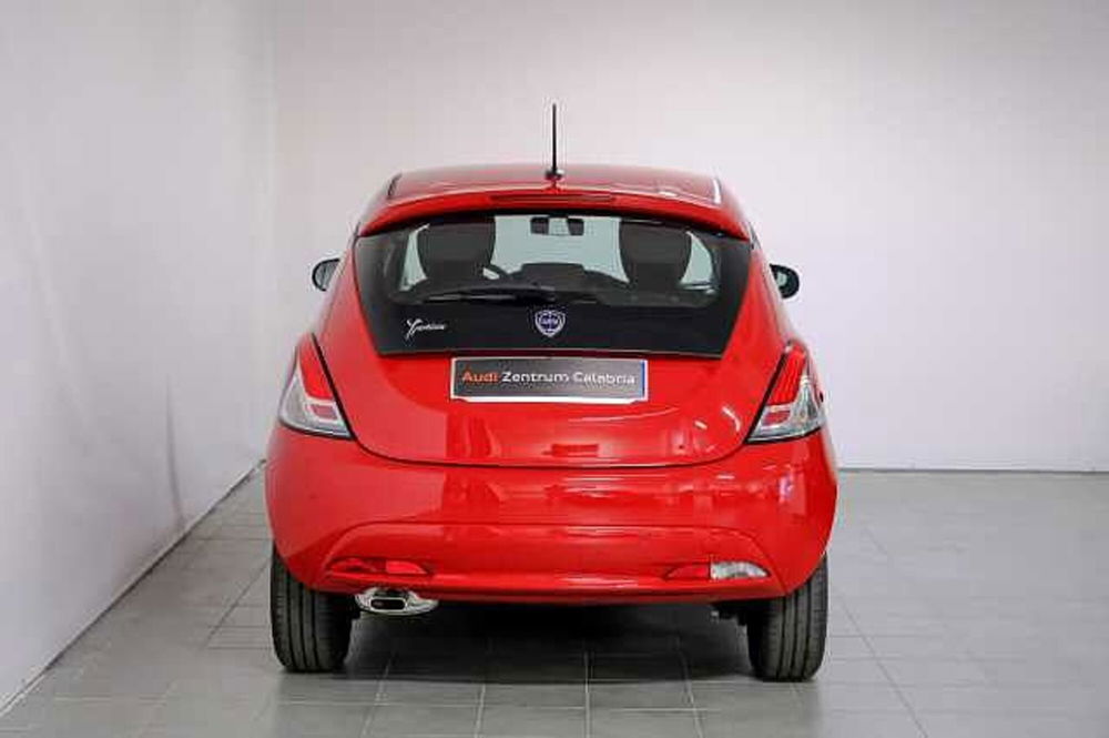 Lancia Ypsilon usata a Catanzaro (5)