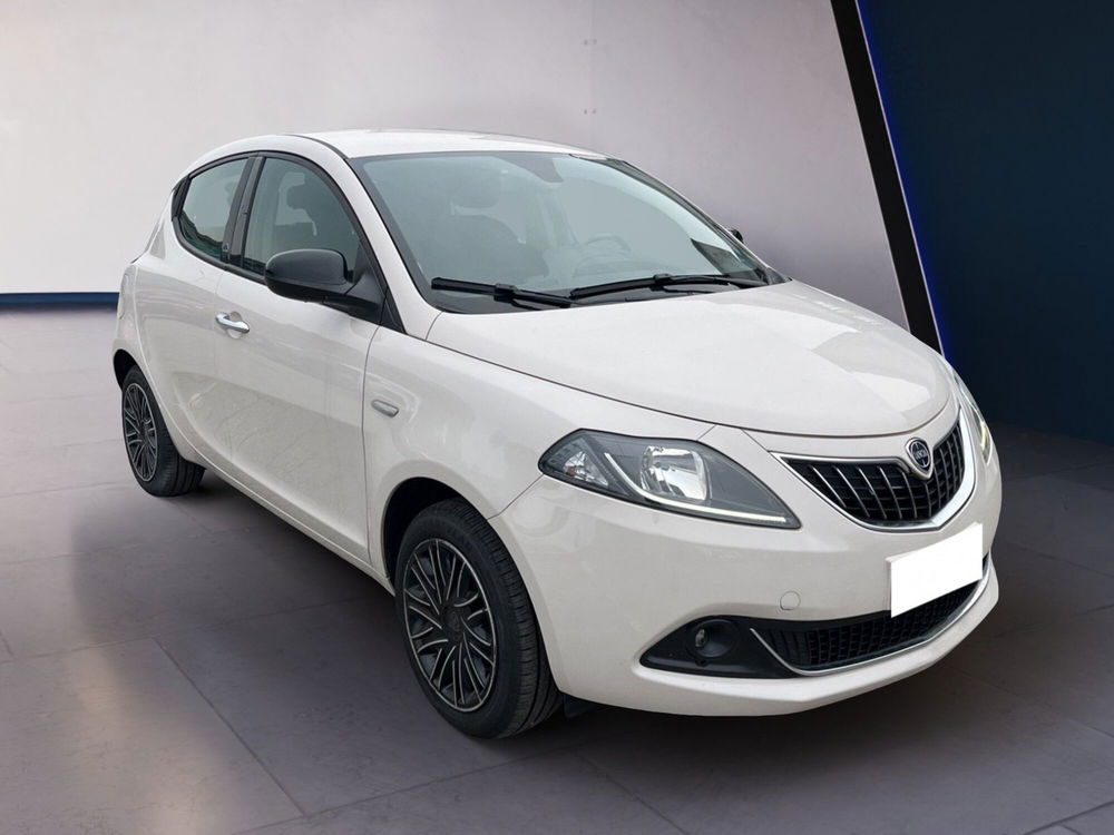 Lancia Ypsilon usata a Torino (3)