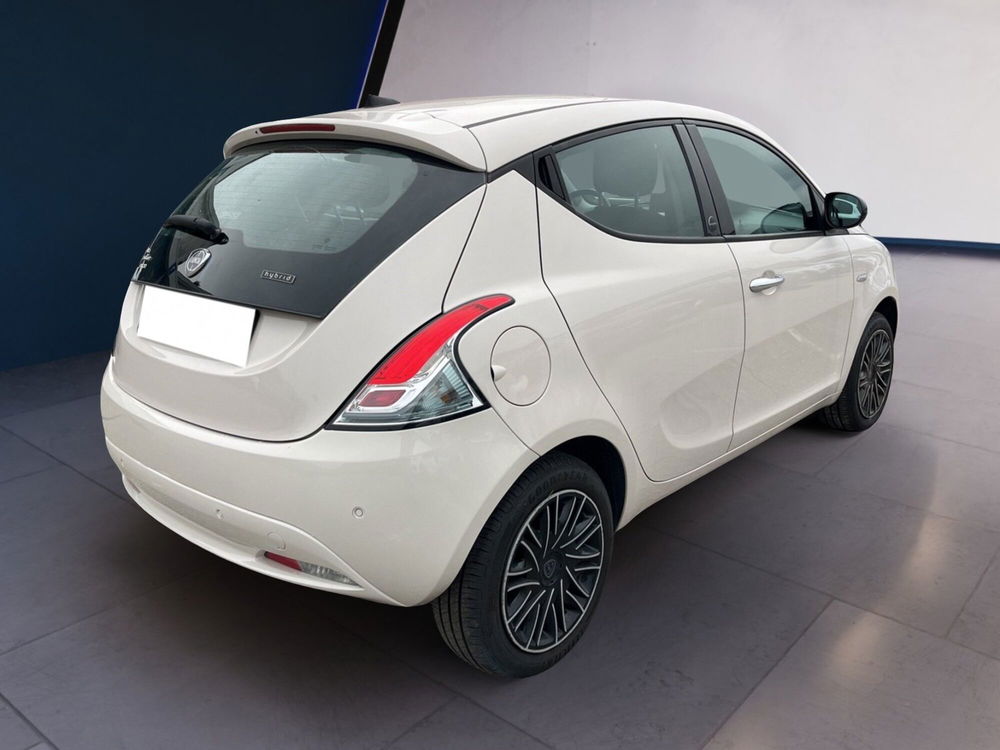 Lancia Ypsilon usata a Torino (4)