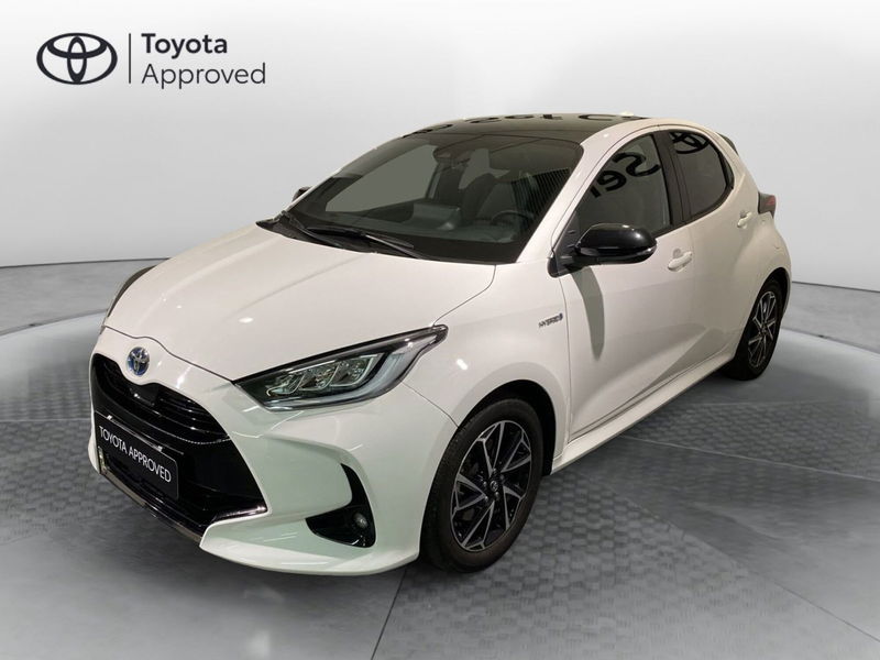 Toyota Yaris 1.5 Hybrid 5 porte Lounge del 2020 usata a Milano