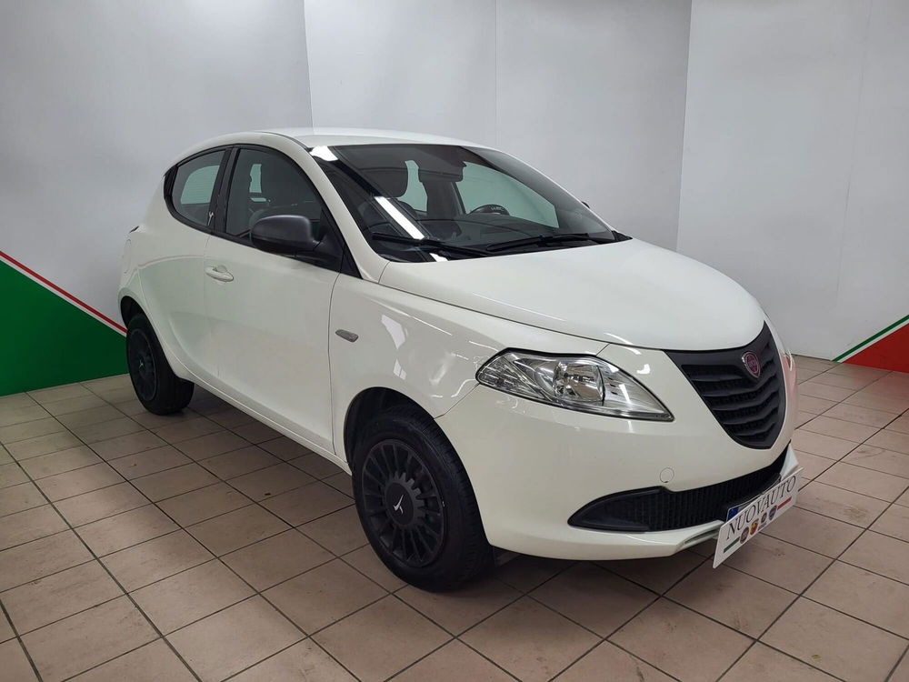 Lancia Ypsilon usata a Arezzo (2)