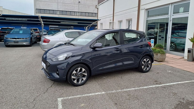 Hyundai i10 1.0 mpi Connectline 63cv nuova a Veggiano