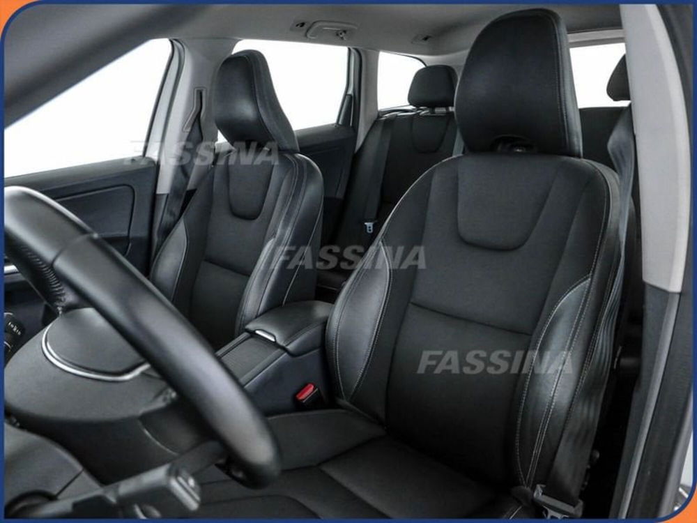 Volvo XC60 usata a Milano (8)