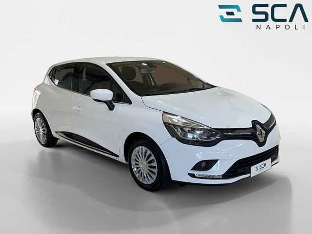 Renault Clio usata a Napoli (7)