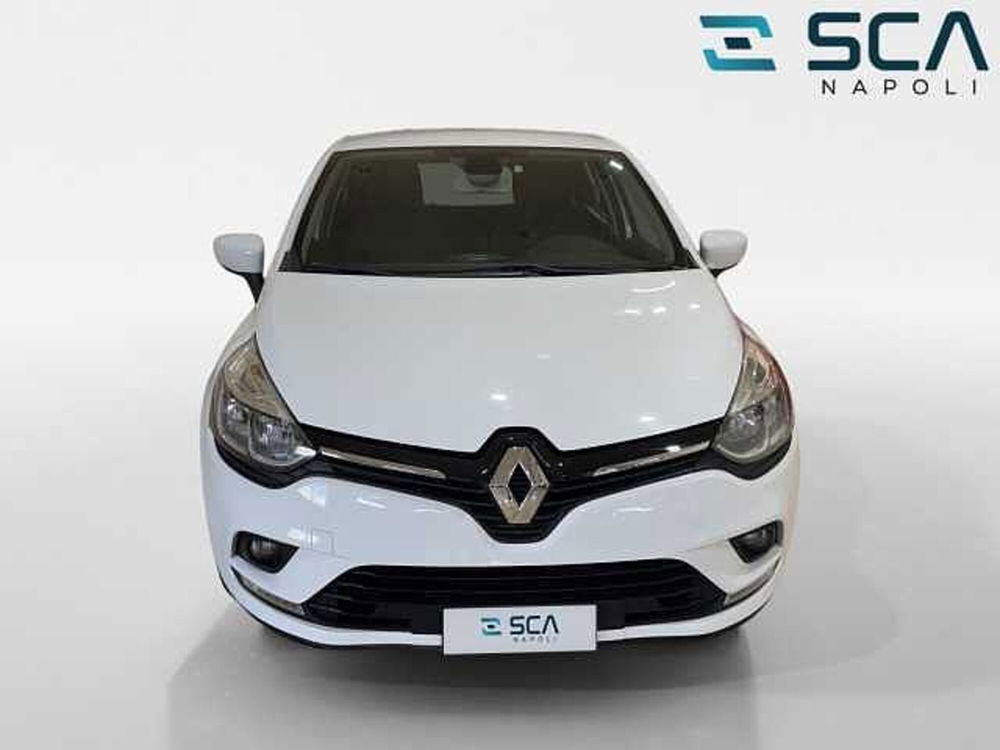 Renault Clio usata a Napoli (8)