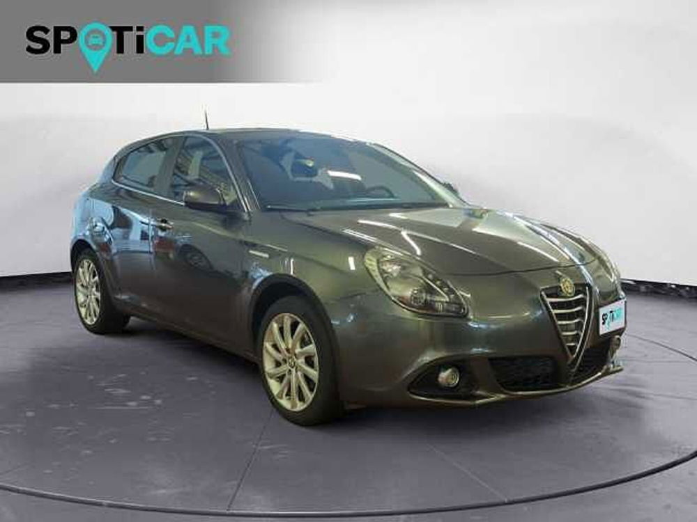 Alfa Romeo Giulietta usata a Treviso (3)