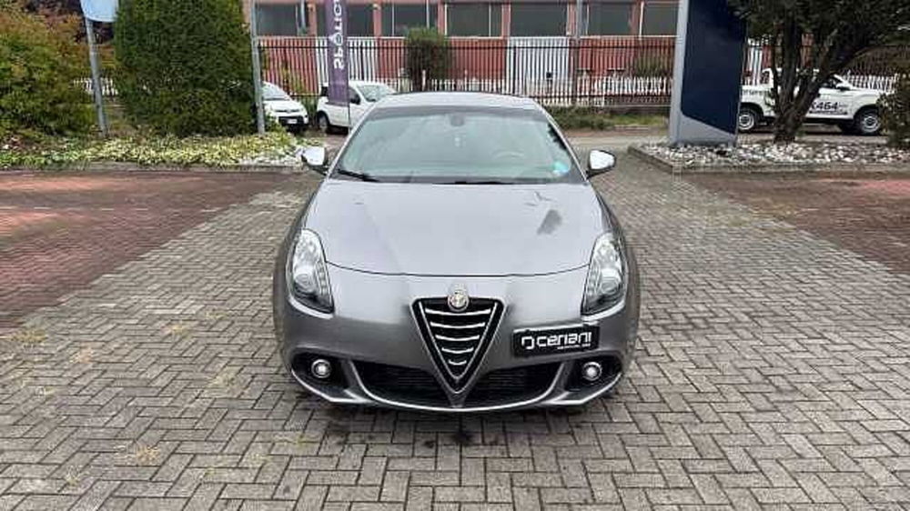 Alfa Romeo Giulietta usata a Milano (6)