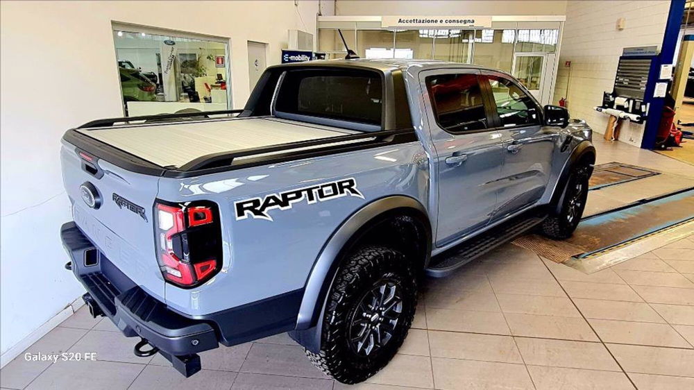 Ford Ranger Pick-up nuova a Milano (8)