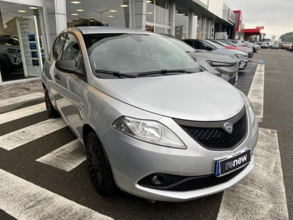 Lancia Ypsilon usata a Pavia (4)