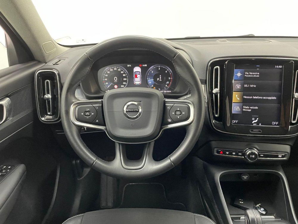 Volvo XC40 usata a Como (10)