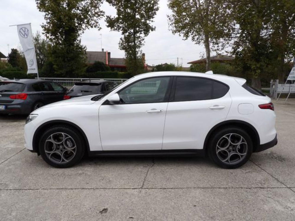 Alfa Romeo Stelvio usata a Treviso (2)