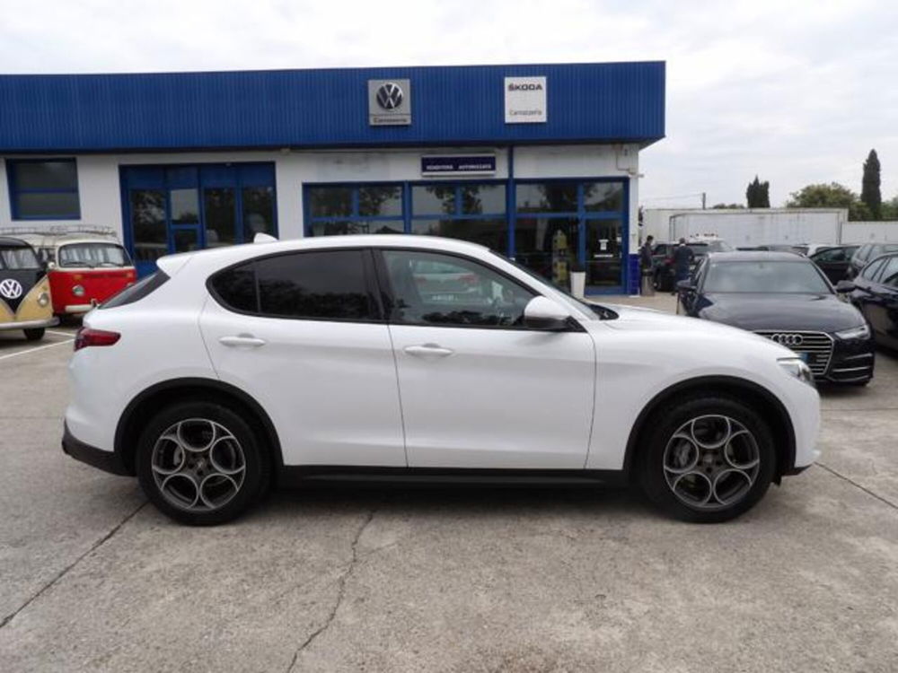 Alfa Romeo Stelvio usata a Treviso (6)