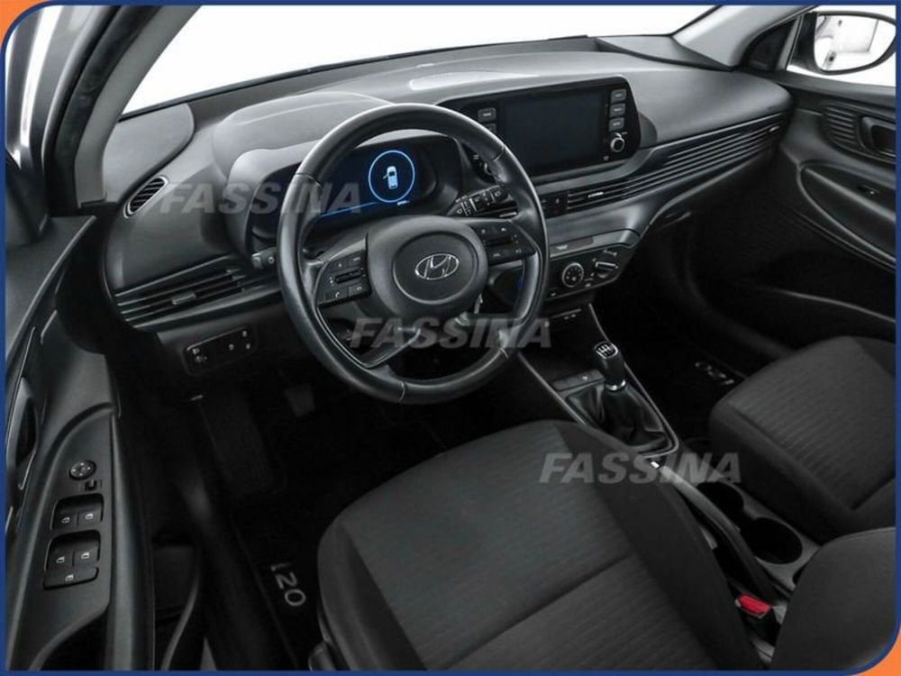 Hyundai i20 usata a Milano (9)