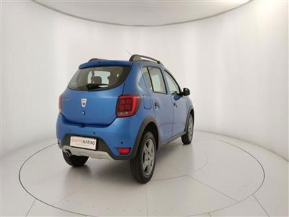 Dacia Sandero usata a Bari (7)