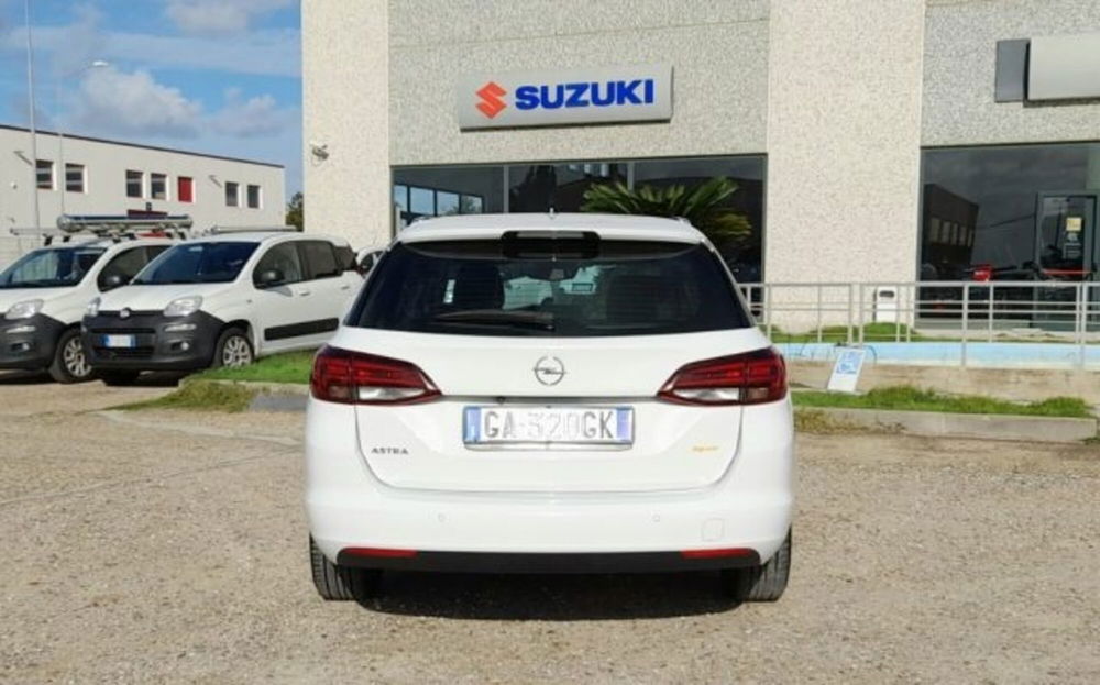 Opel Astra Station Wagon usata a Oristano (4)