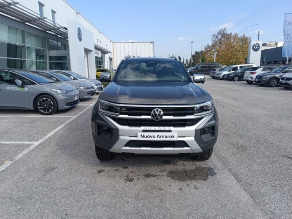 Volkswagen Amarok nuova a Vicenza (2)