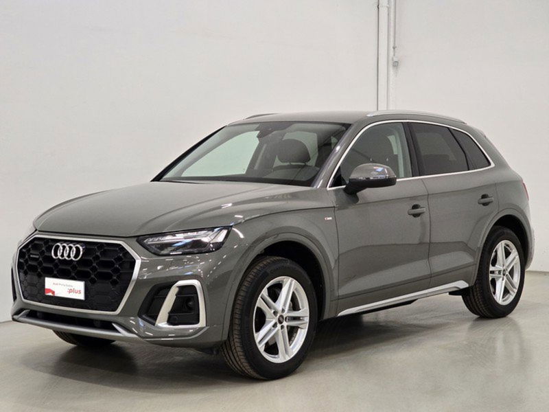 Audi Q5 40 2.0 tdi mhev 12V S line quattro s-tronic del 2023 usata a Alessandria