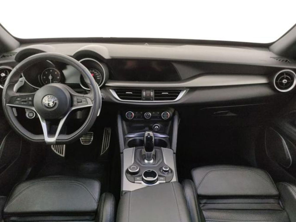 Alfa Romeo Stelvio usata a Modena (16)