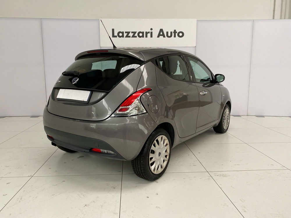 Lancia Ypsilon usata a Lodi (4)