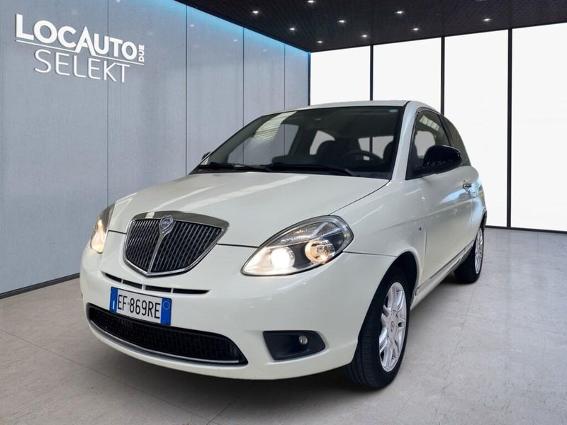 Lancia Ypsilon 1.2 69 CV Diva  del 2011 usata a Torino