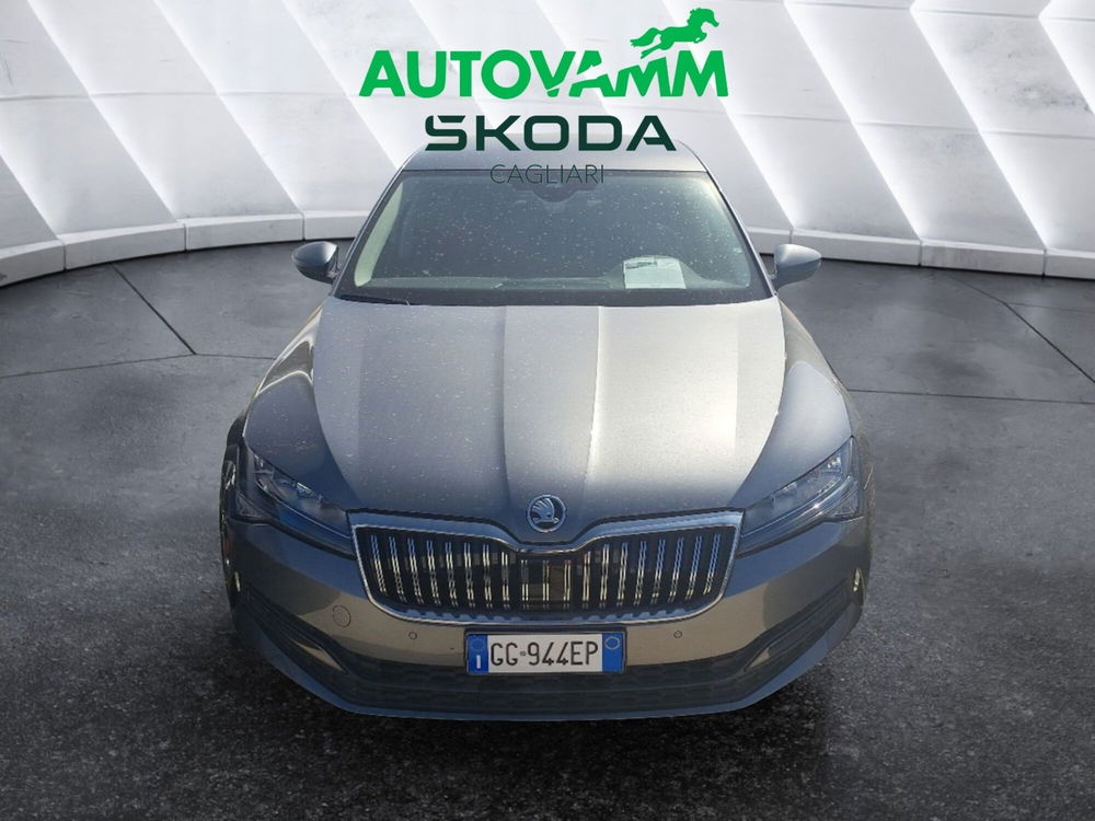 Skoda Superb nuova a Cagliari (2)