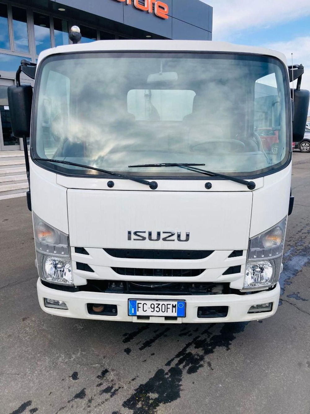 Isuzu NPR/NKR 1a serie usata a Modena (3)