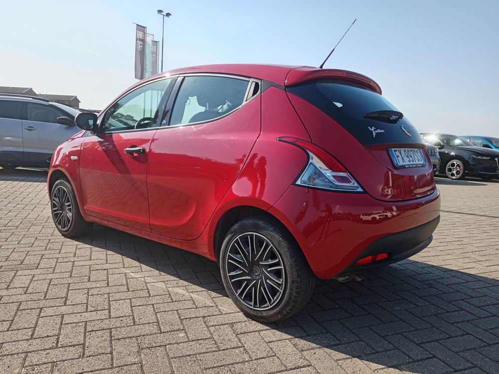 Lancia Ypsilon usata a Alessandria (6)