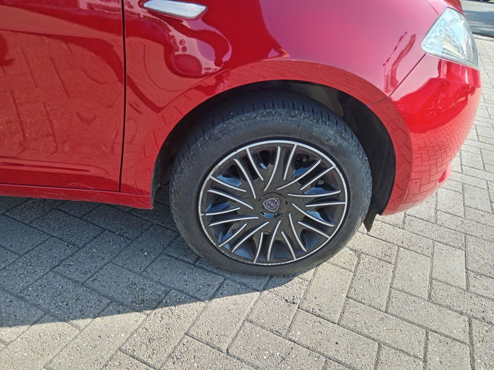 Lancia Ypsilon usata a Alessandria (8)