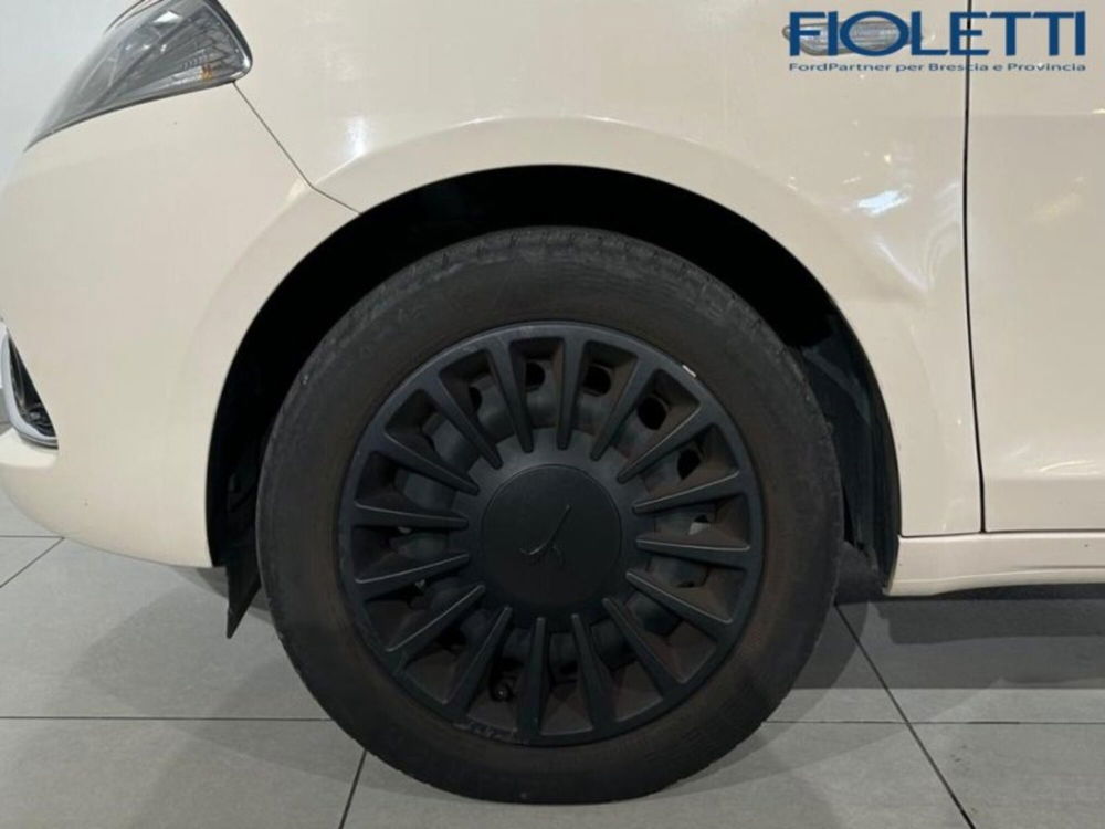 Lancia Ypsilon usata a Brescia (14)