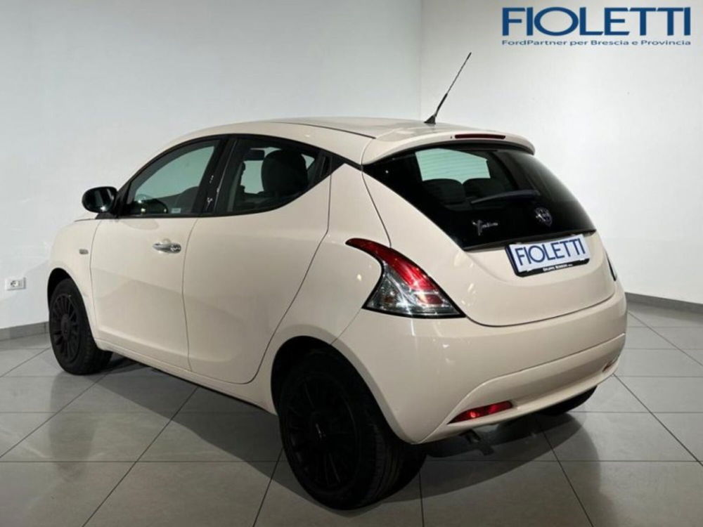 Lancia Ypsilon usata a Brescia (2)