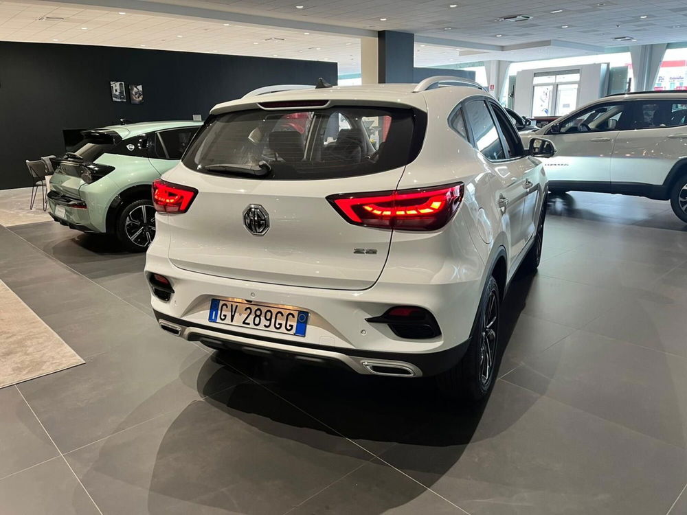 Mg ZS nuova a Milano (7)