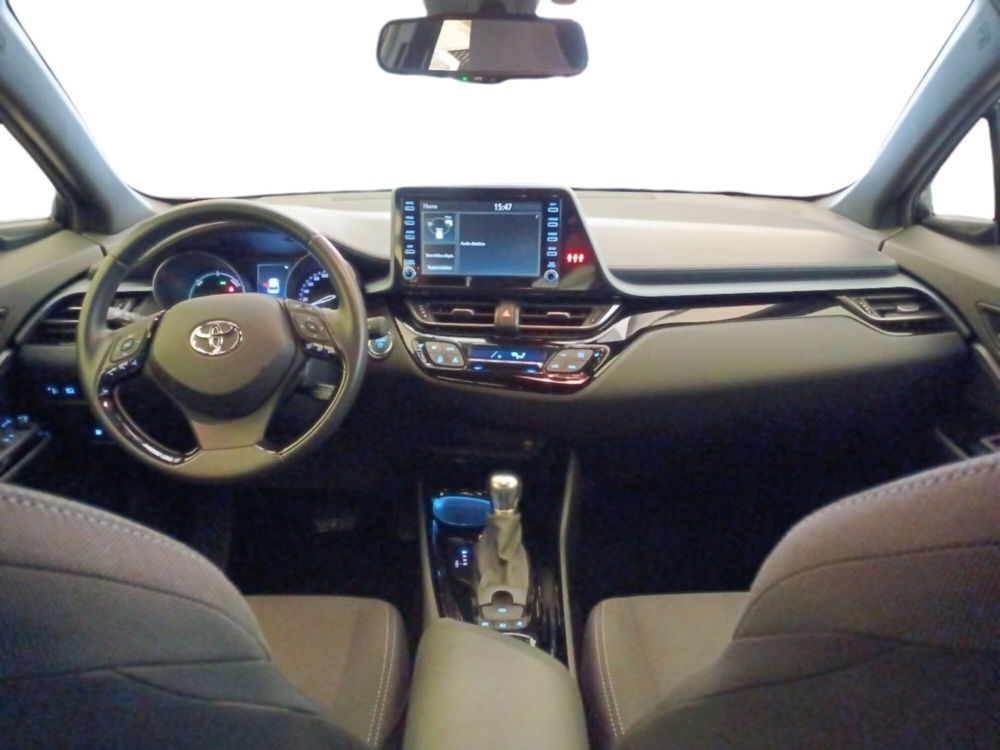 Toyota Toyota C-HR usata a Milano (9)