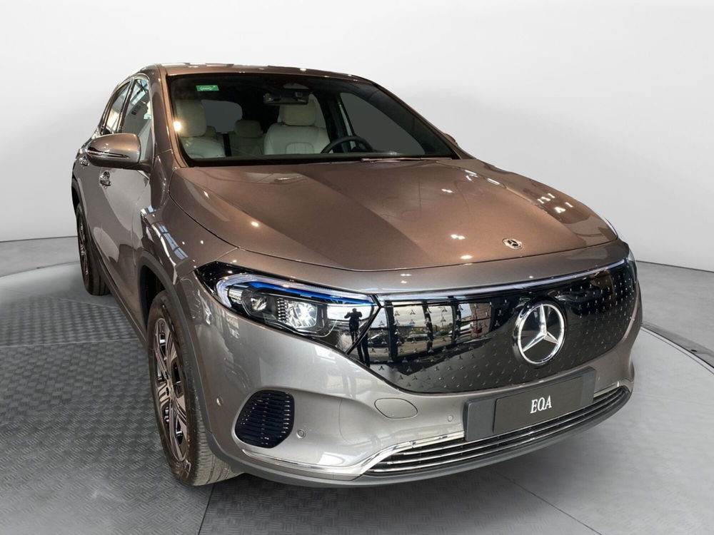 Mercedes-Benz EQA usata a Firenze (3)