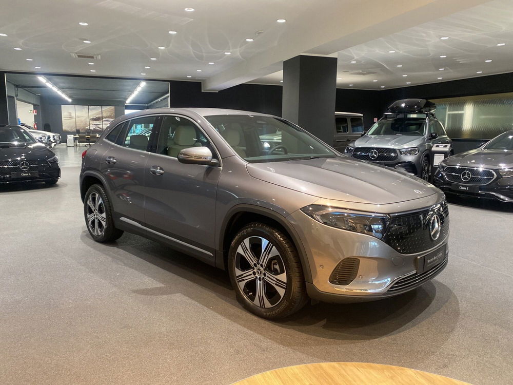 Mercedes-Benz EQA nuova a Firenze (8)