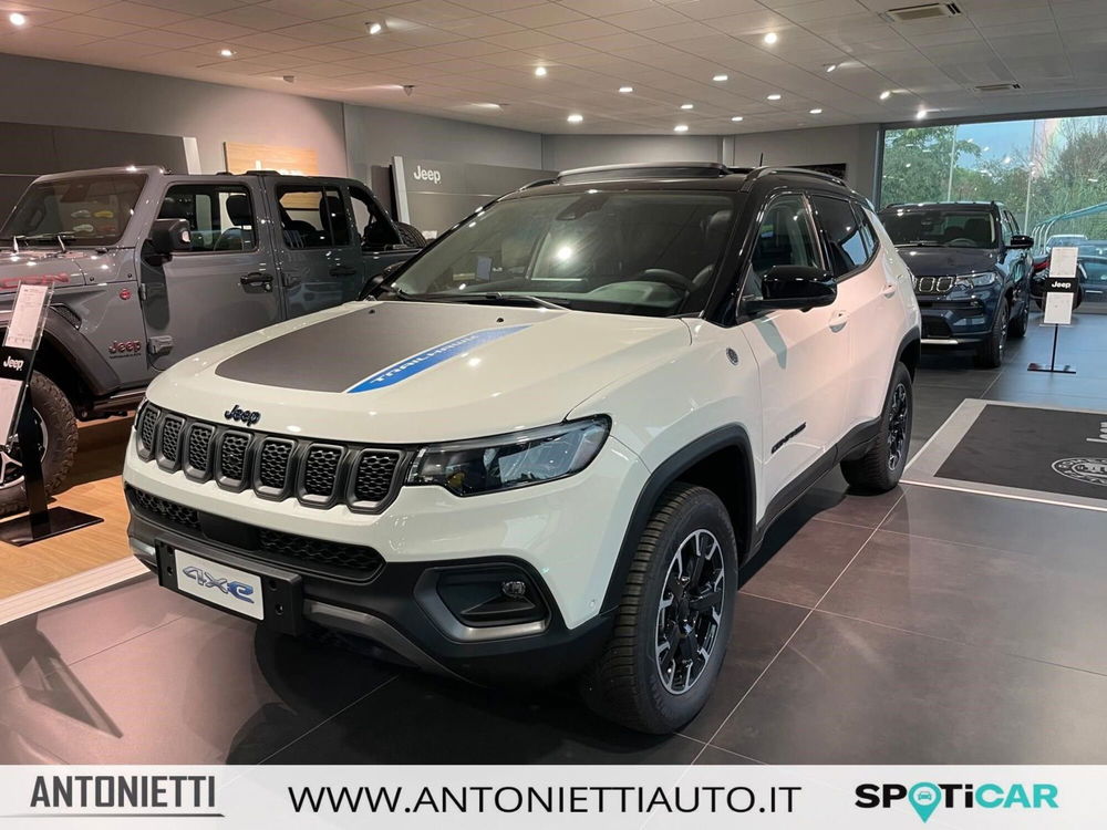 Jeep Compass nuova a Ancona