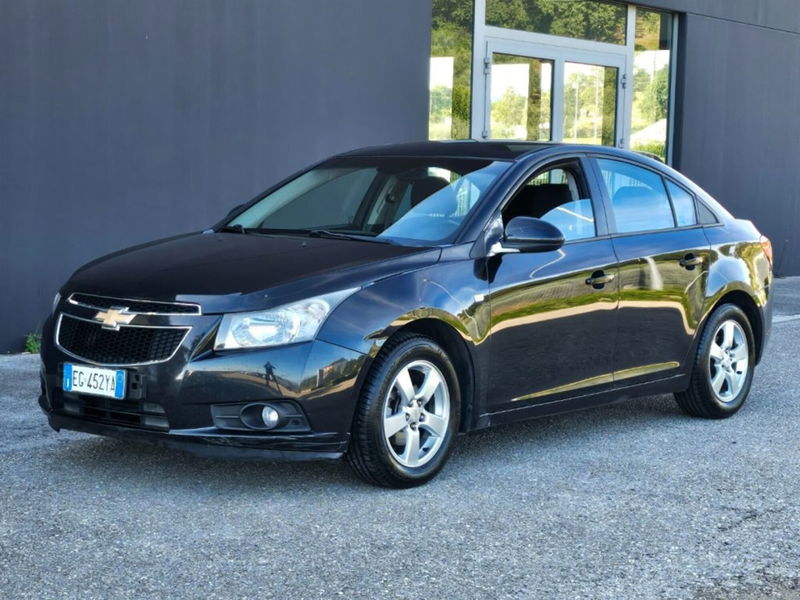 Chevrolet Cruze 1.8 5 porte LT GPL  del 2011 usata a Foggia