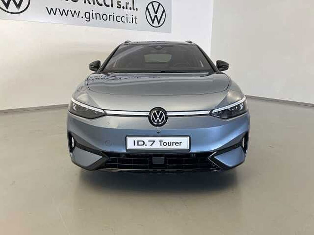 Volkswagen ID.7 Variant nuova a Forlì-Cesena (3)