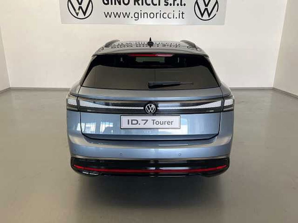 Volkswagen ID.7 Variant nuova a Forlì-Cesena (6)