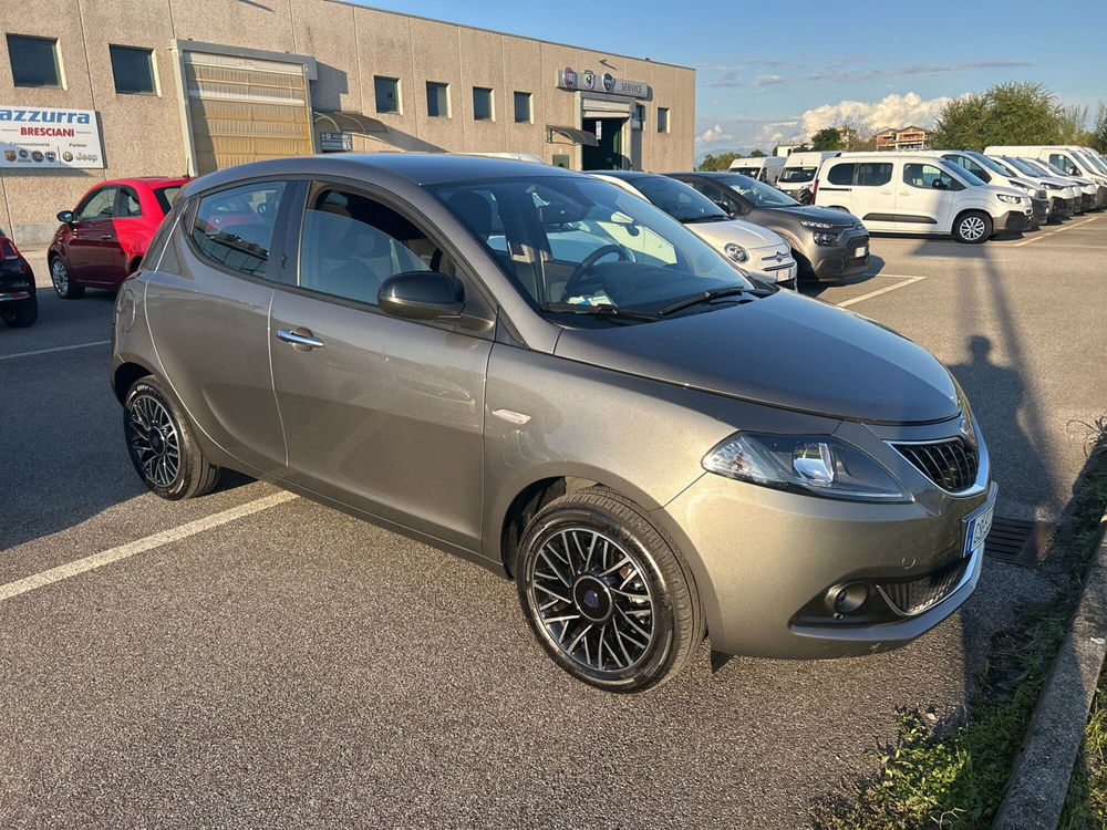 Lancia Ypsilon usata a Bergamo (7)