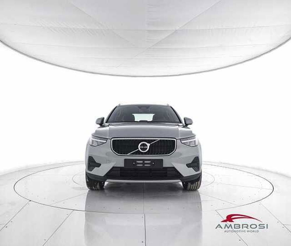 Volvo XC40 nuova a Perugia (5)