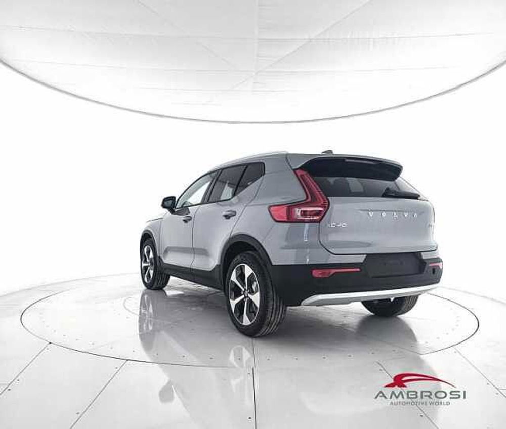 Volvo XC40 nuova a Viterbo (4)