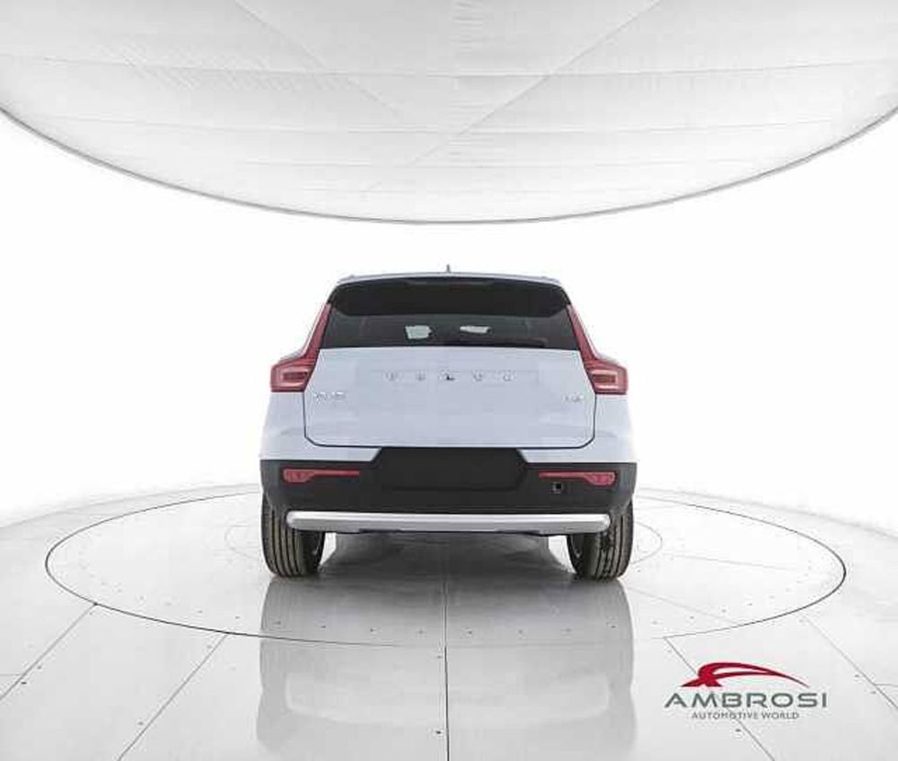 Volvo XC40 nuova a Viterbo (6)