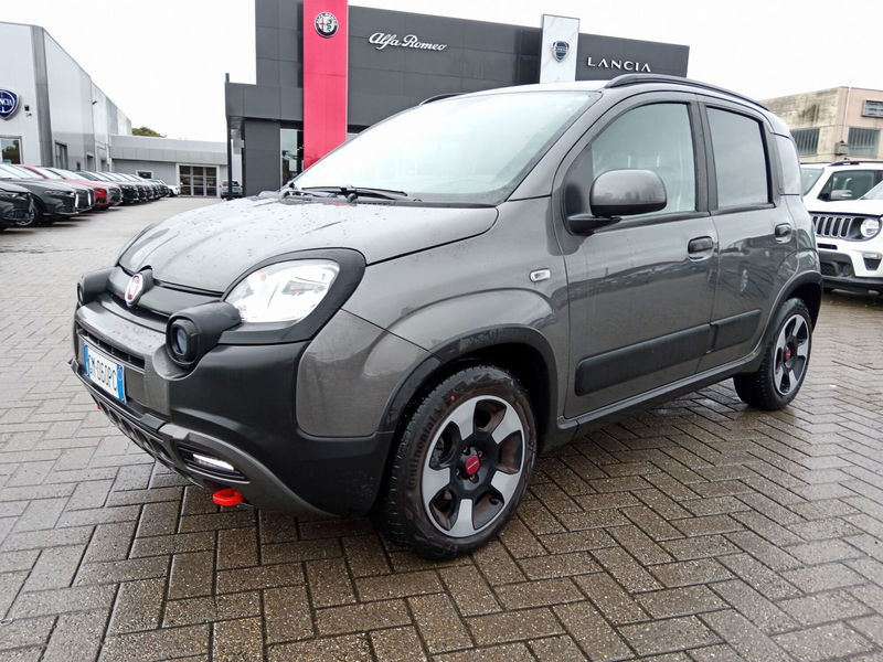 Fiat Panda Cross Cross 1.0 FireFly S&amp;S Hybrid  del 2023 usata a Alessandria