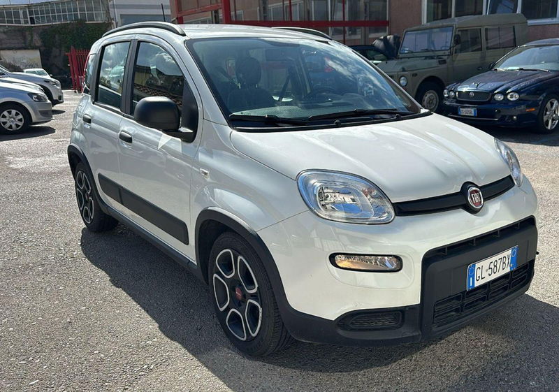 Fiat Panda 1.0 FireFly S&amp;S Hybrid City Cross  del 2022 usata a Castellammare di Stabia