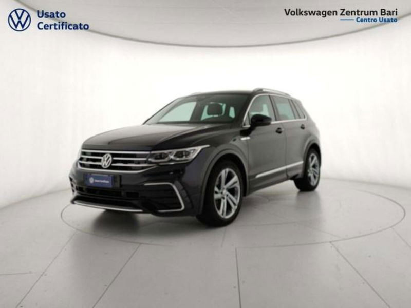 Volkswagen Tiguan 1.5 TSI 150 CV DSG ACT R-Line del 2021 usata a Matera